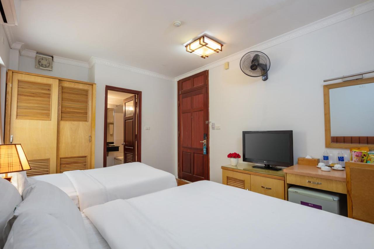 Blau Hotel Hanoi Buitenkant foto